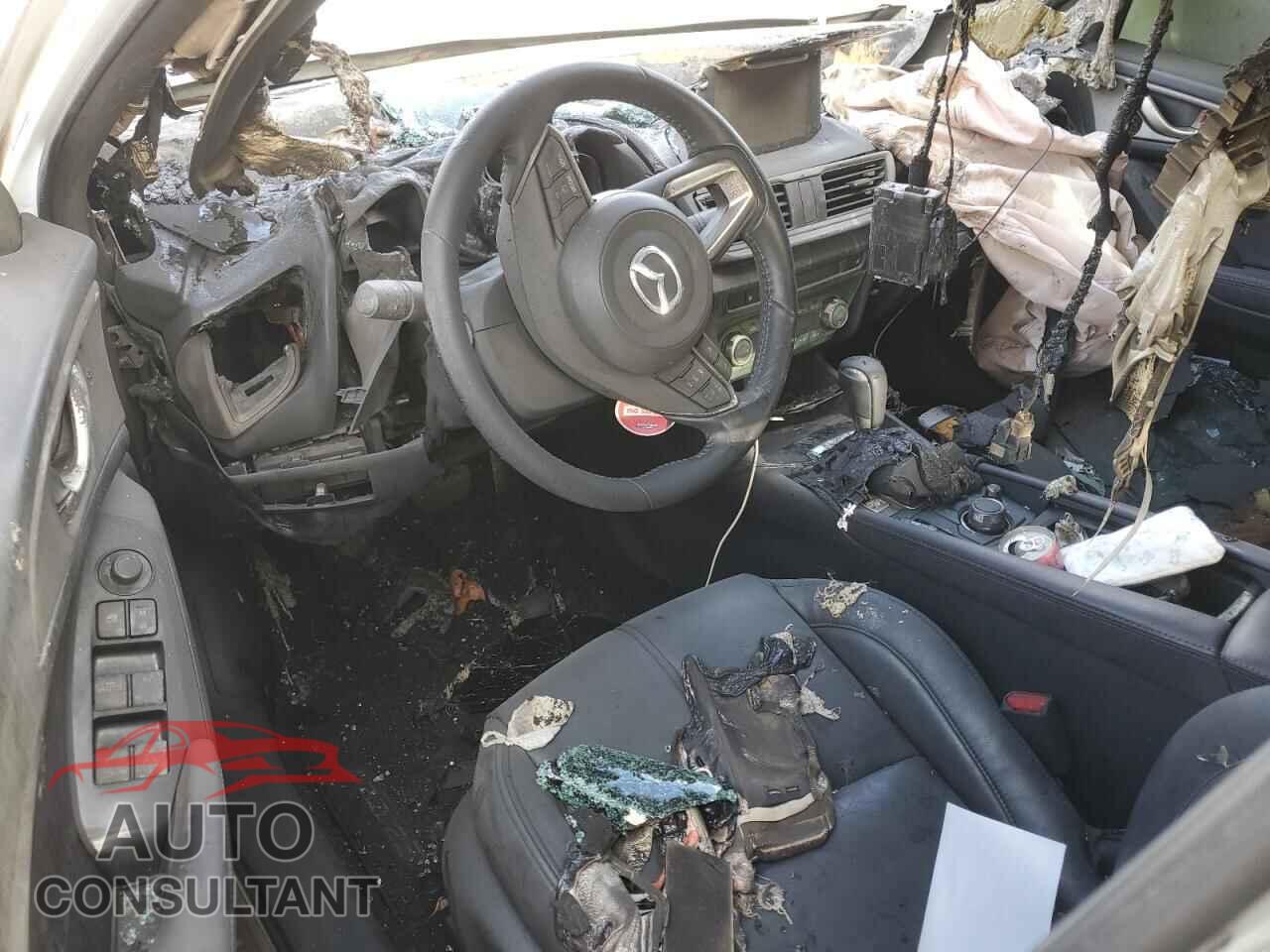 MAZDA 3 2017 - 3MZBN1L72HM101104