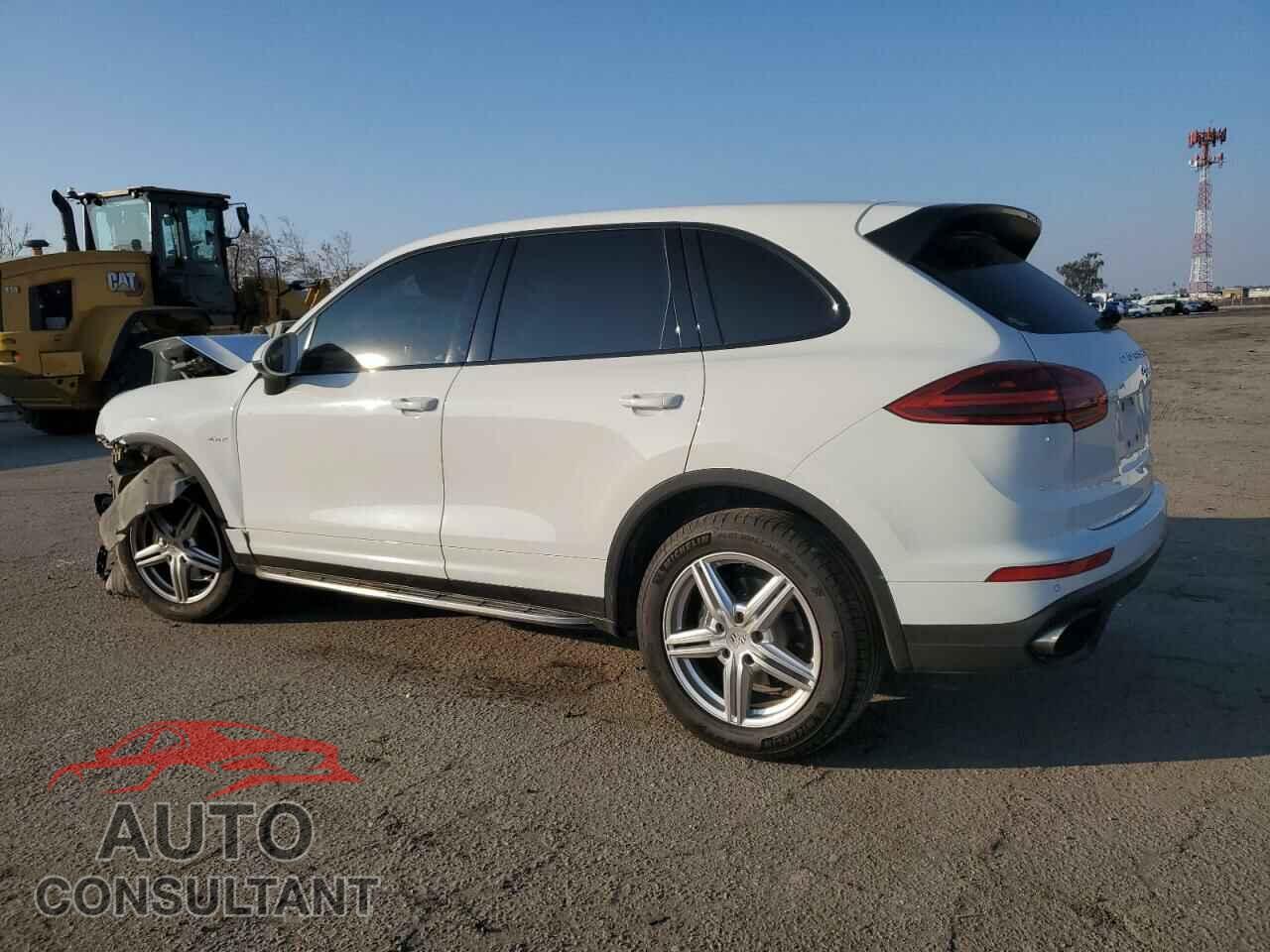 PORSCHE CAYENNE 2015 - WP1AF2A26FLA30379