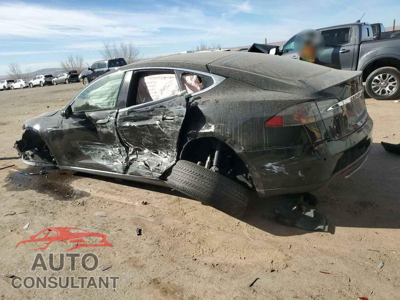 TESLA MODEL S 2015 - 5YJSA1H40FF097620