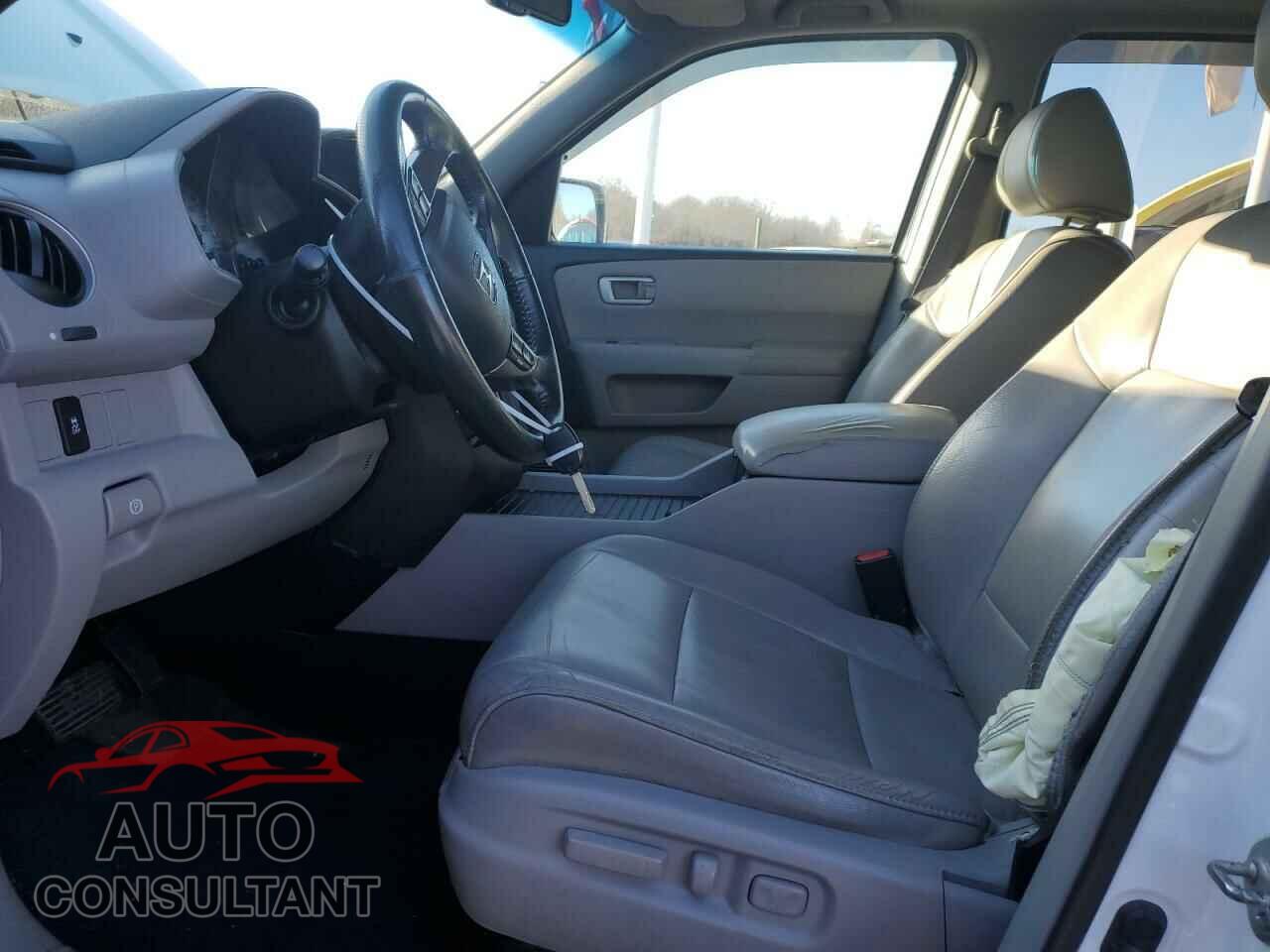 HONDA PILOT 2015 - 5FNYF4H54FB025034