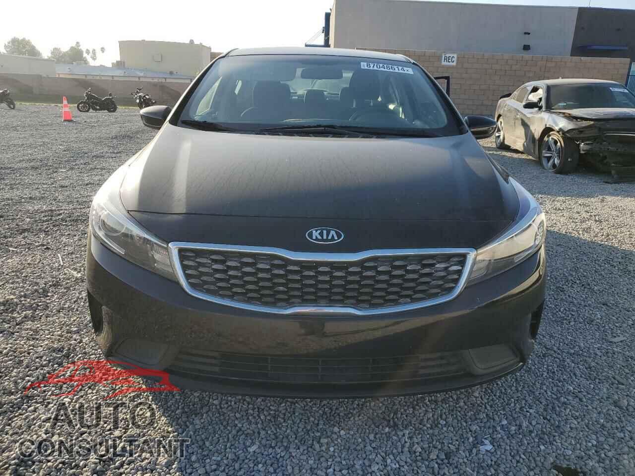 KIA FORTE 2018 - 3KPFL4A77JE170837
