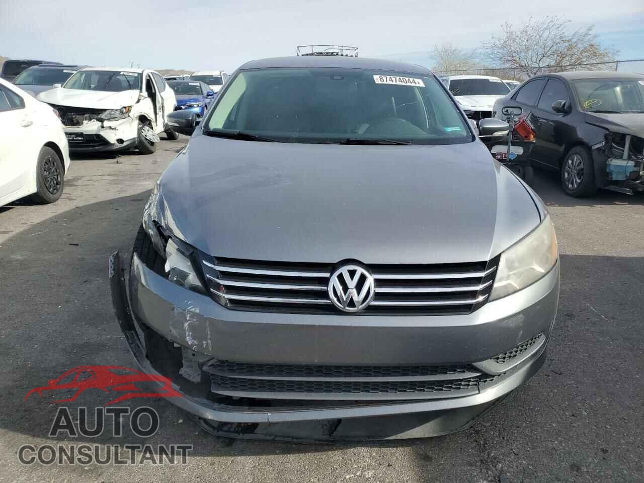 VOLKSWAGEN PASSAT 2015 - 1VWBT7A35FC047207