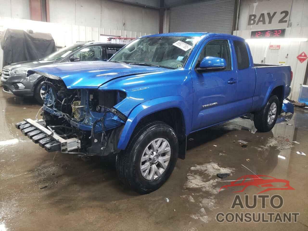TOYOTA TACOMA 2018 - 5TFSZ5AN2JX151923