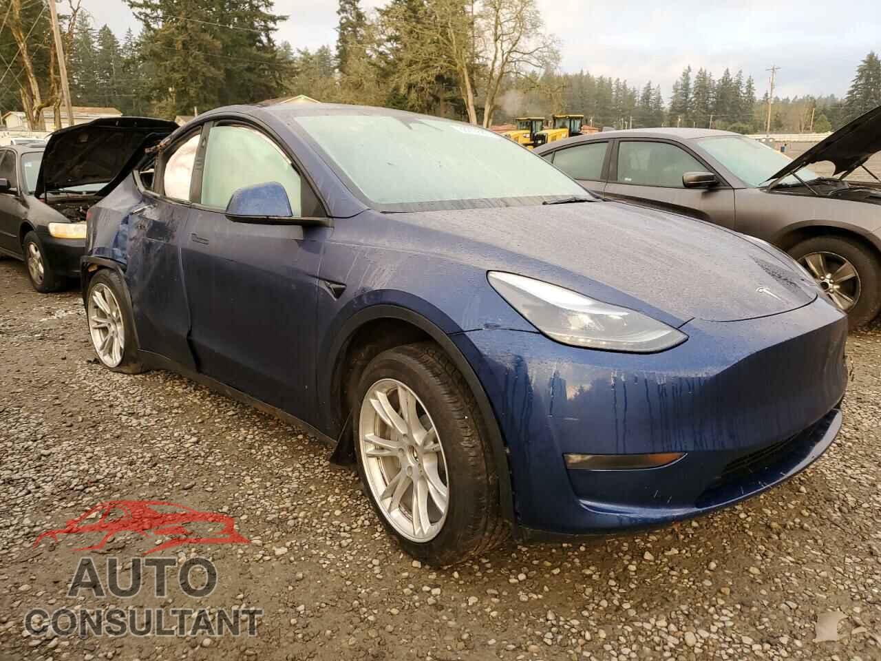 TESLA MODEL Y 2024 - 7SAYGAEE2RF981877