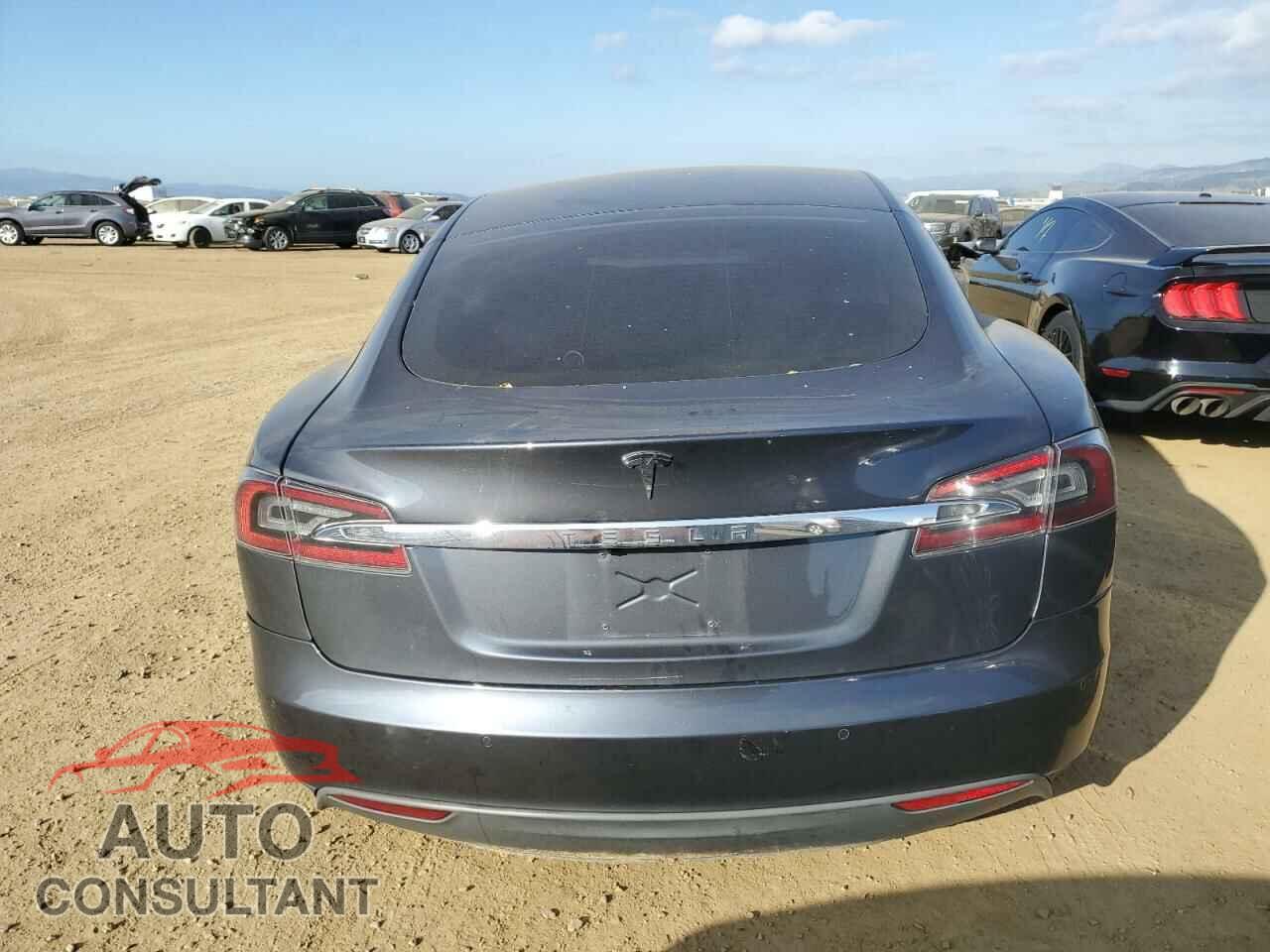 TESLA MODEL S 2014 - 5YJSA1S12EFP66192