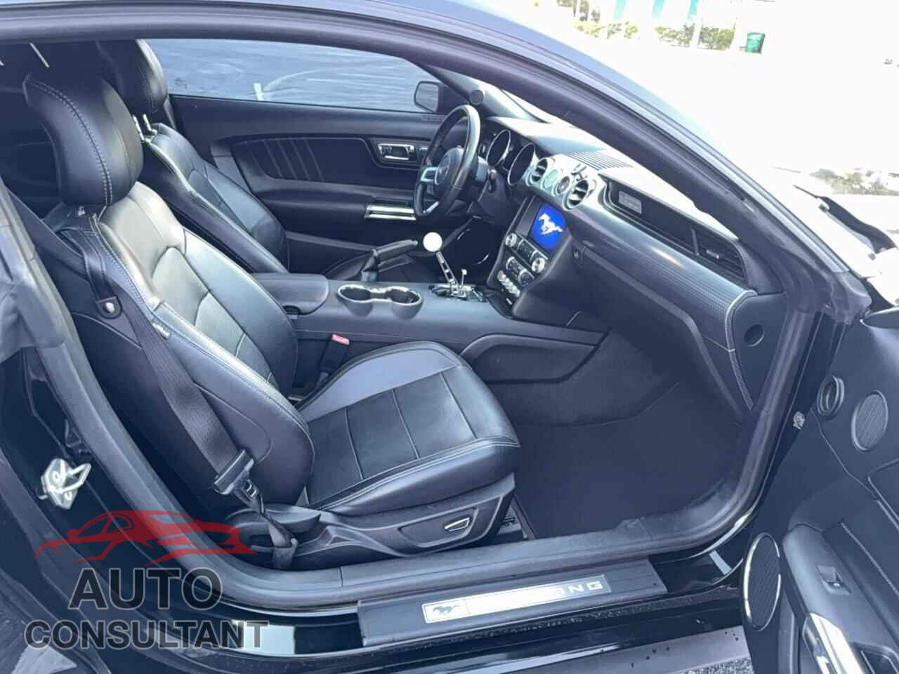 FORD MUSTANG 2017 - 1FA6P8CF9H5263838