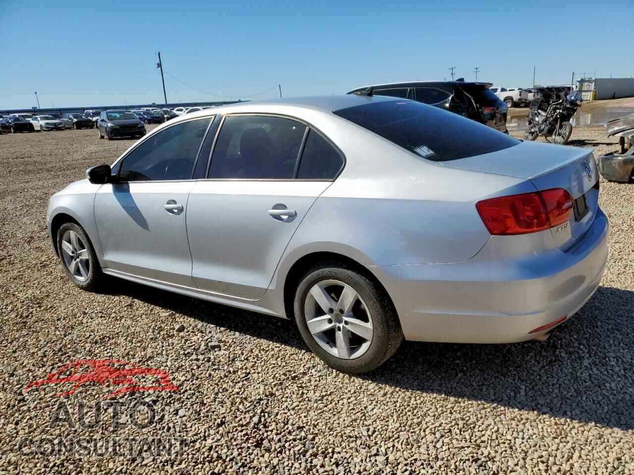 VOLKSWAGEN JETTA 2012 - 3VWLL7AJ3CM334221