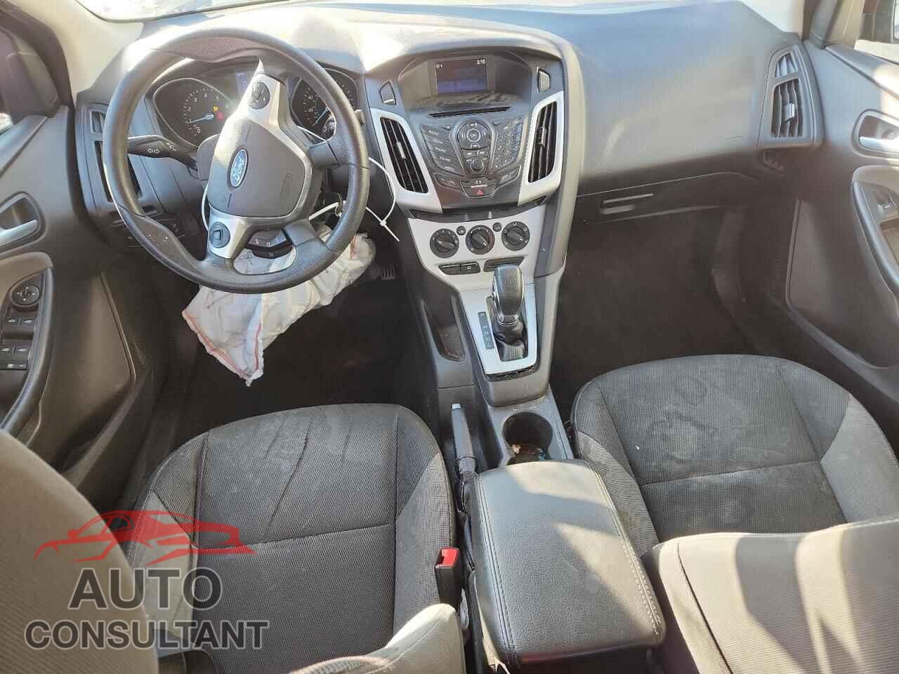 FORD FOCUS 2014 - 1FADP3F28EL281404