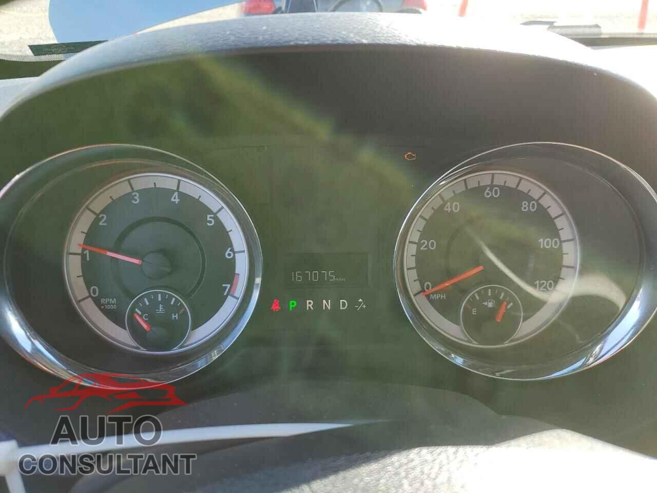 DODGE CARAVAN 2011 - 2D4RN3DG5BR756159