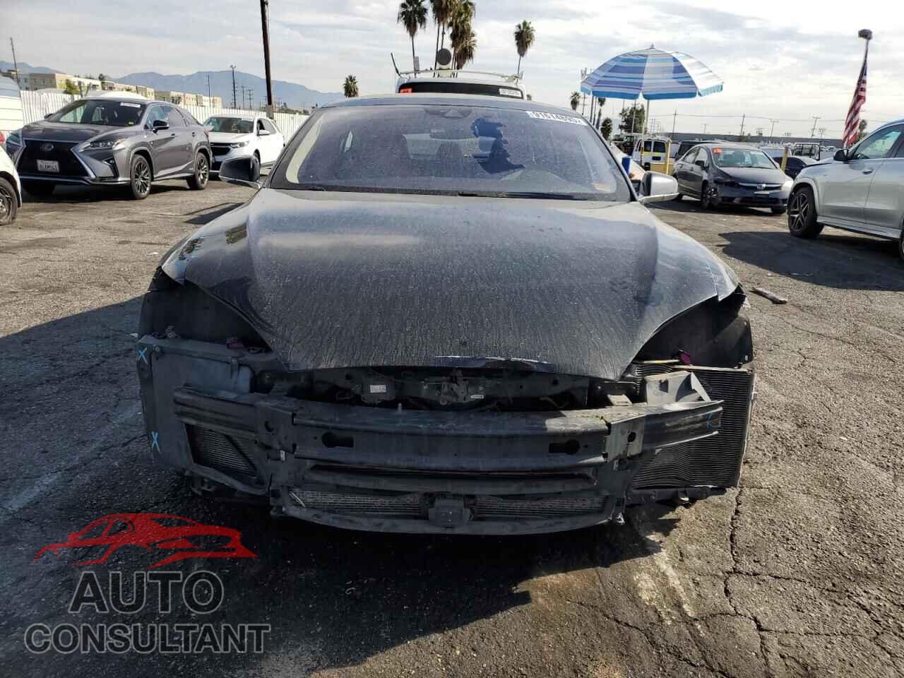 TESLA MODEL S 2015 - 5YJSA1E28FF102551