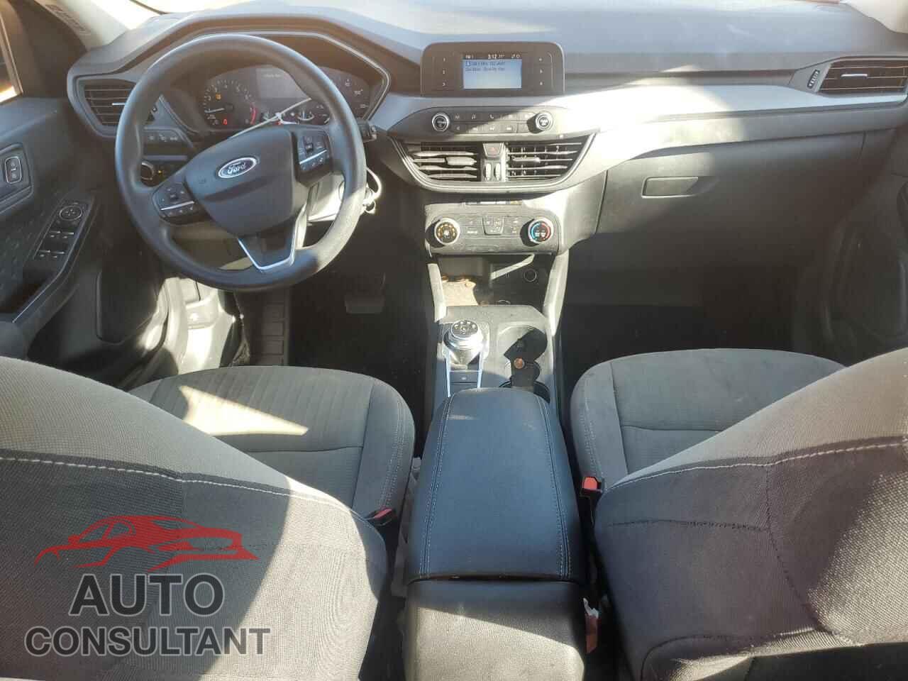 FORD ESCAPE 2020 - 1FMCU0F61LUA48208