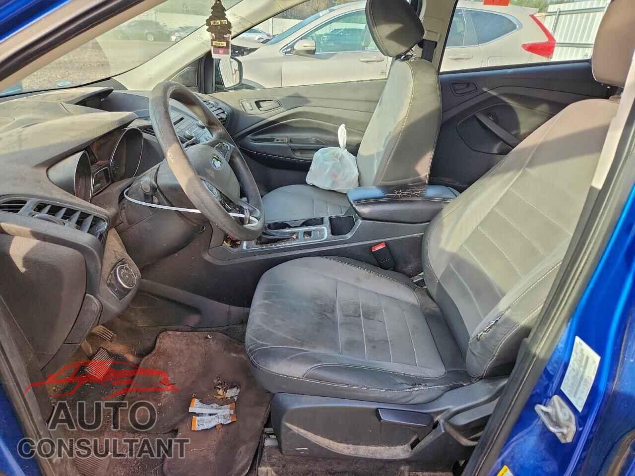 FORD ESCAPE 2017 - 1FMCU0F75HUC26167