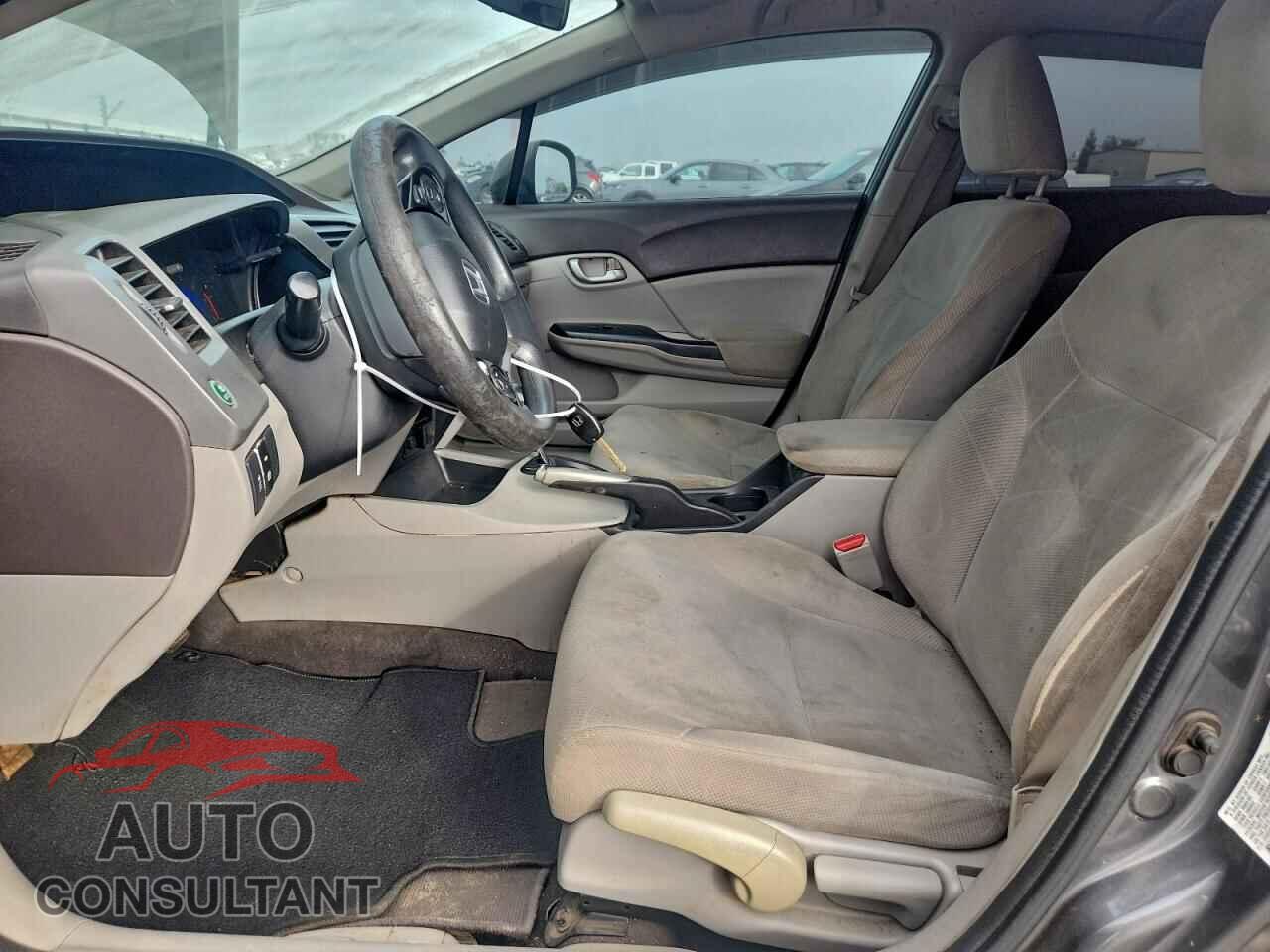 HONDA CIVIC 2012 - 2HGFB2F55CH606639