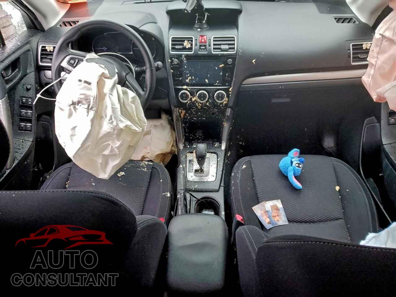 SUBARU FORESTER 2018 - JF2SJAGC2JH403686