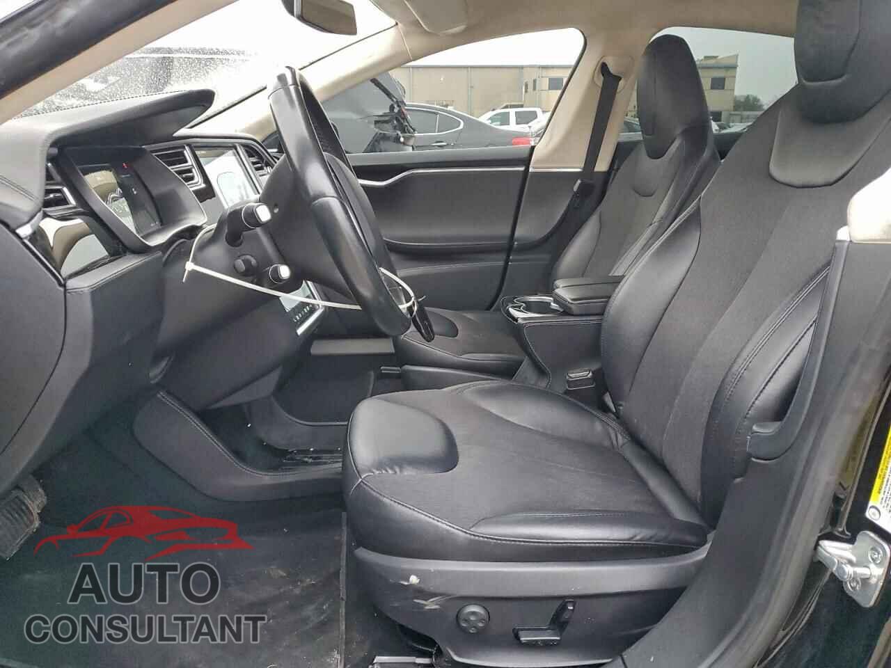 TESLA MODEL S 2015 - 5YJSA1E27FF109426