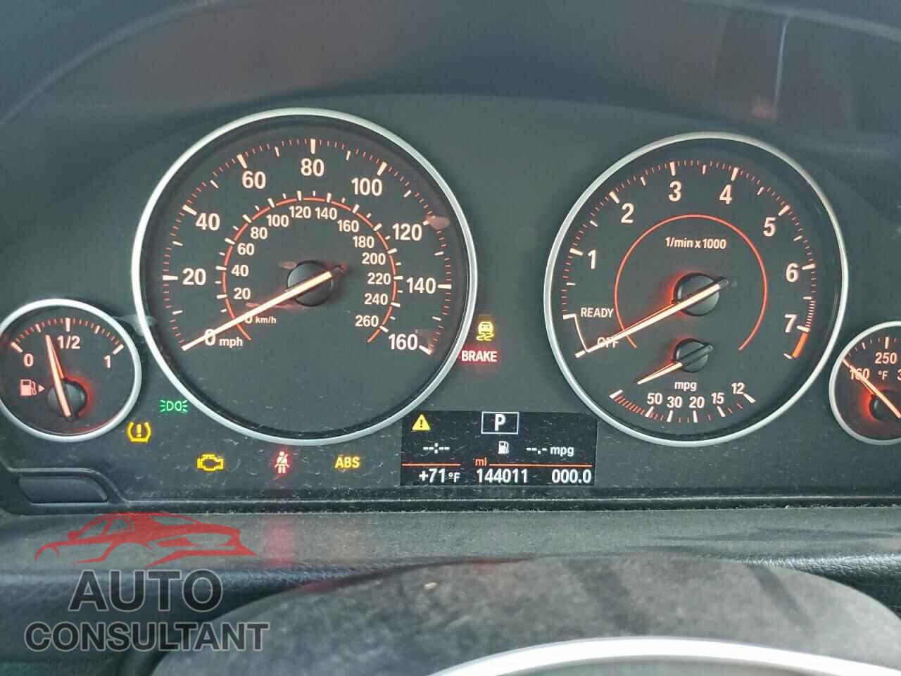 BMW 3 SERIES 2016 - WBA8E9G58GNU28953