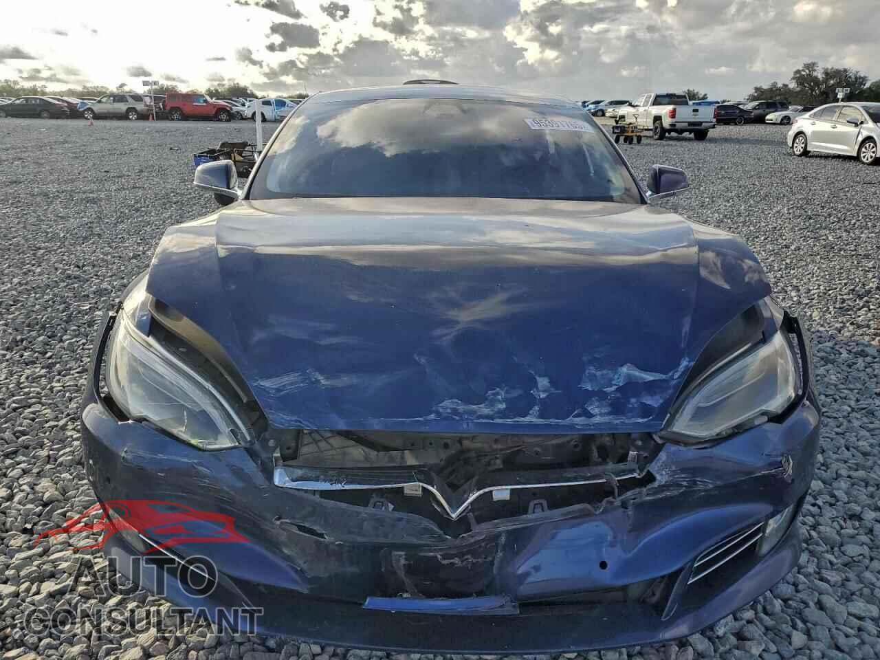TESLA MODEL S 2018 - 5YJSA1E26JF273050