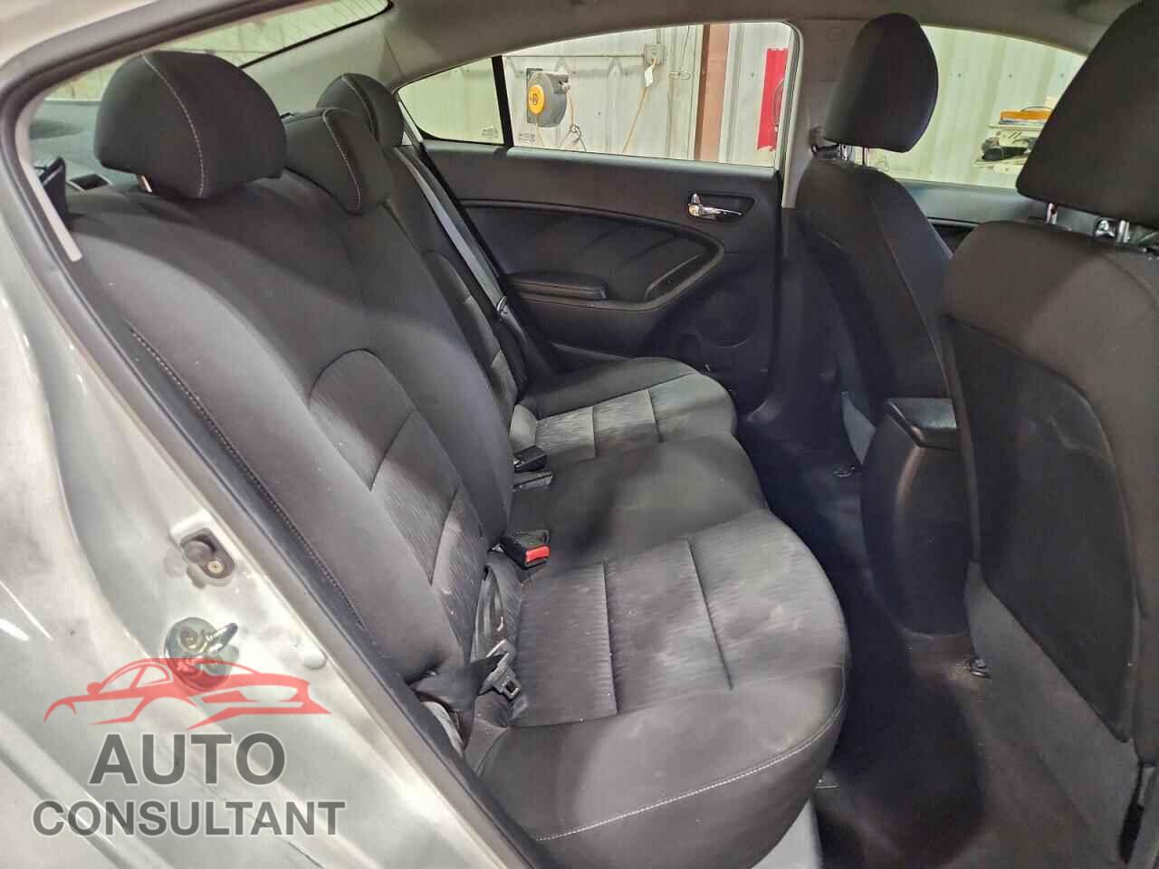 KIA FORTE 2016 - KNAFK4A60G5620789