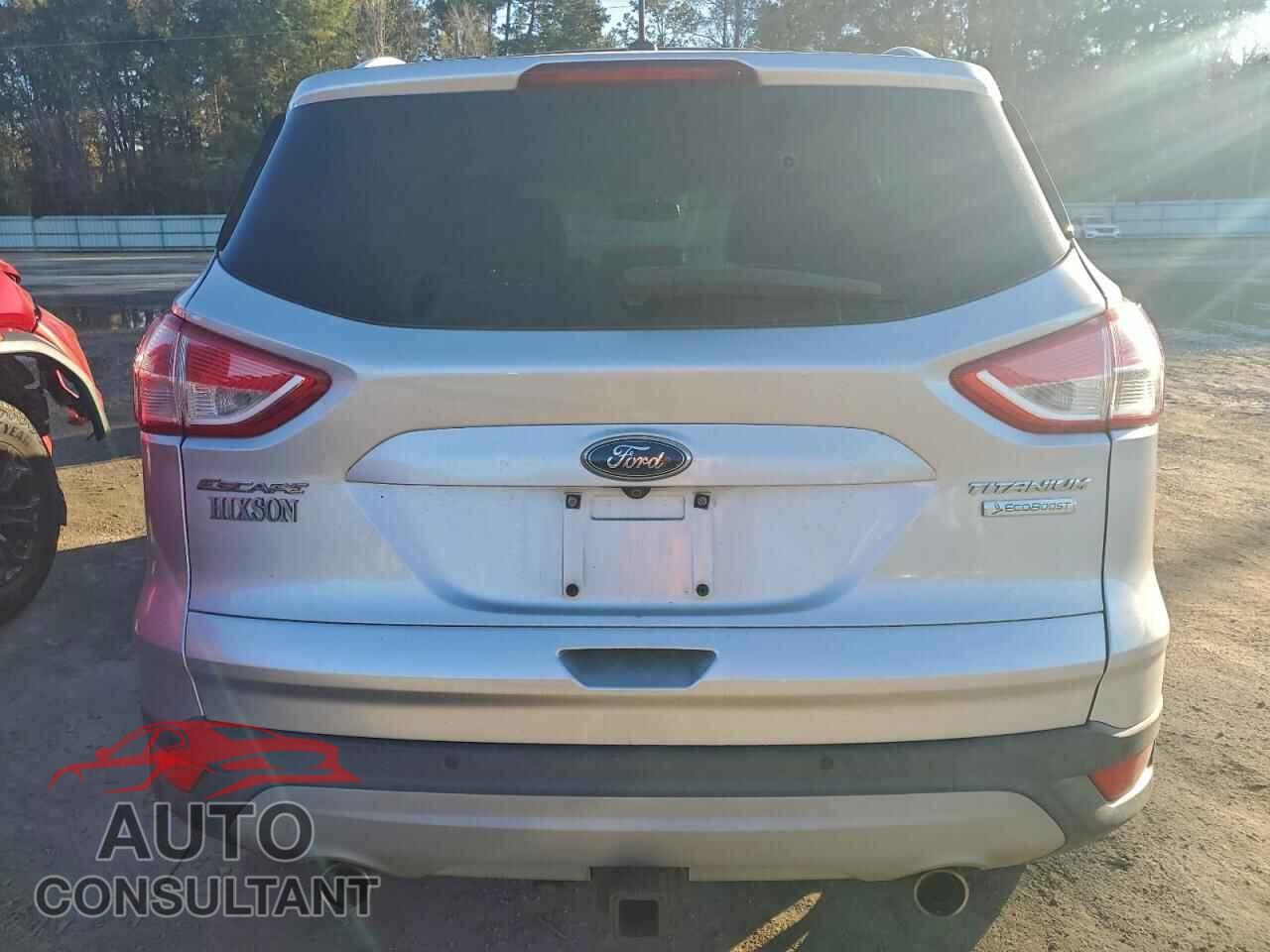 FORD ESCAPE 2013 - 1FMCU0J91DUB77892
