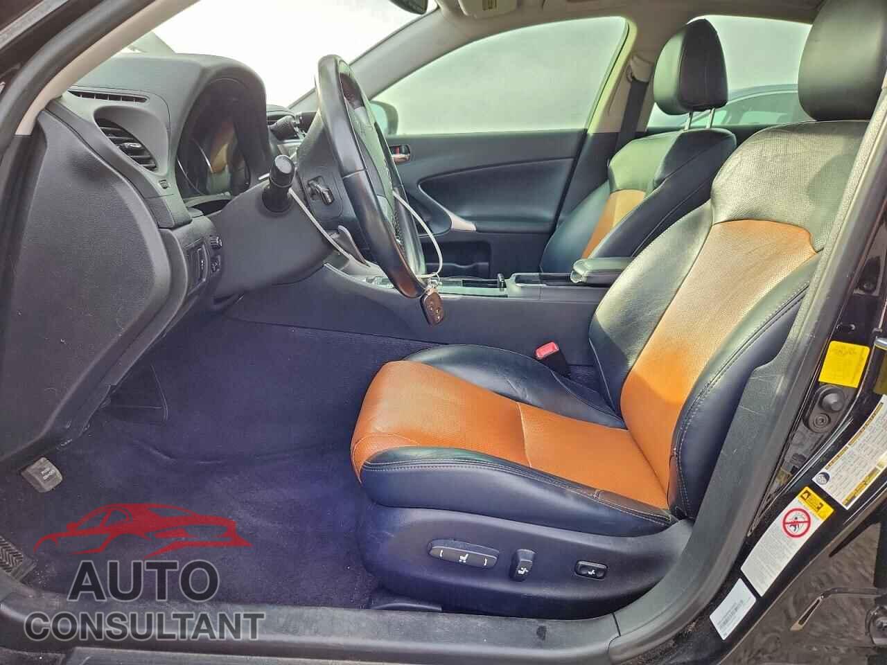 LEXUS IS 2013 - JTHBF5C28D5191000