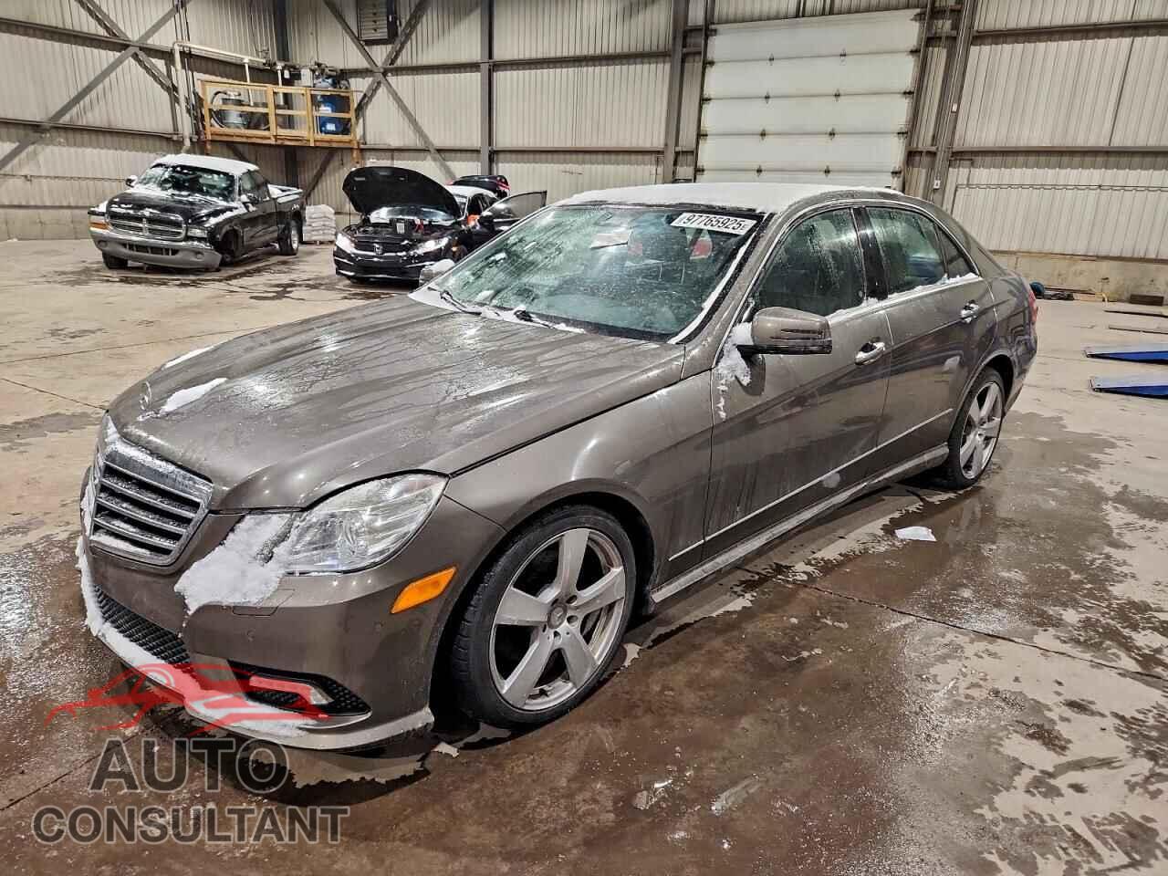 MERCEDES-BENZ E-CLASS 2010 - WDDHF8HB6AA110364