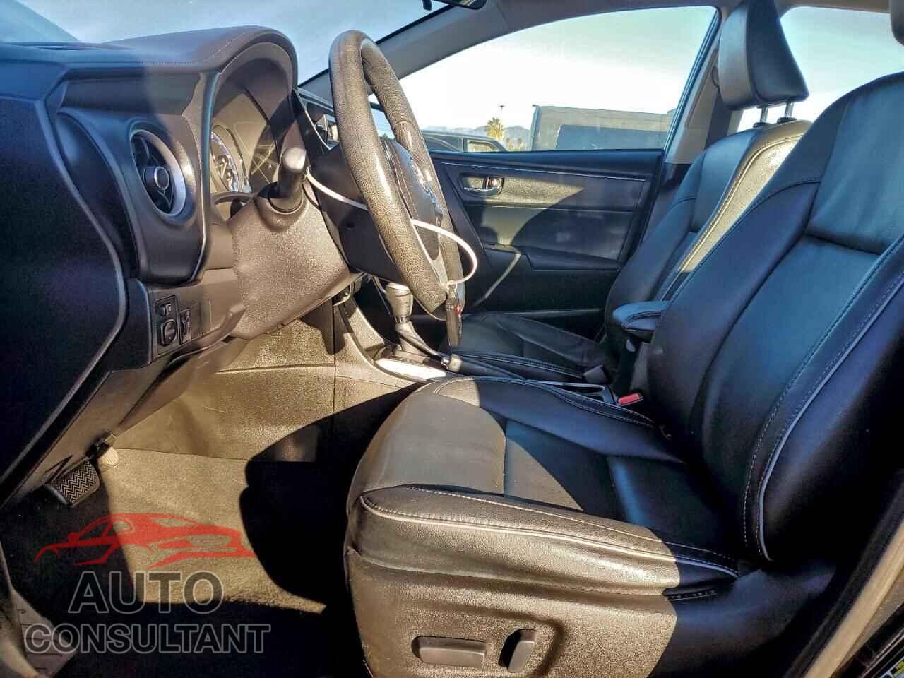 TOYOTA COROLLA 2017 - 5YFBURHE0HP683062