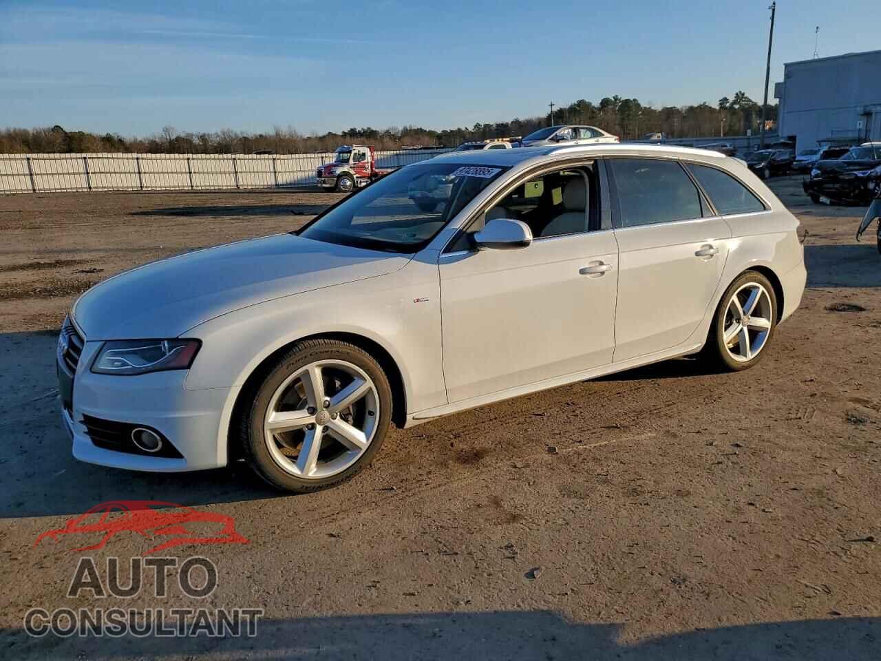 AUDI A4 2012 - WAUWFAFL8CA048485