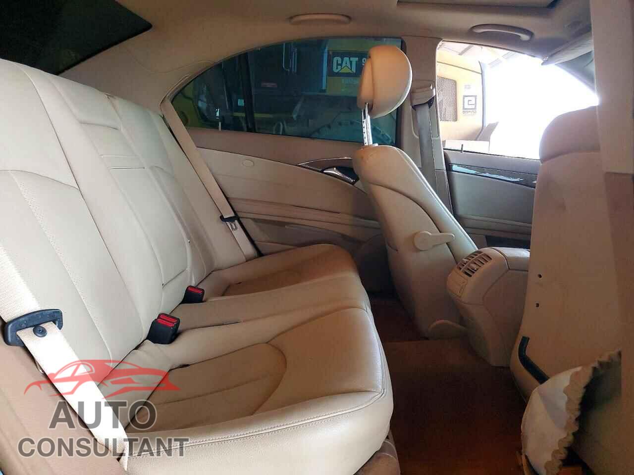 MERCEDES-BENZ E-CLASS 2009 - WDBUF56X89B383493