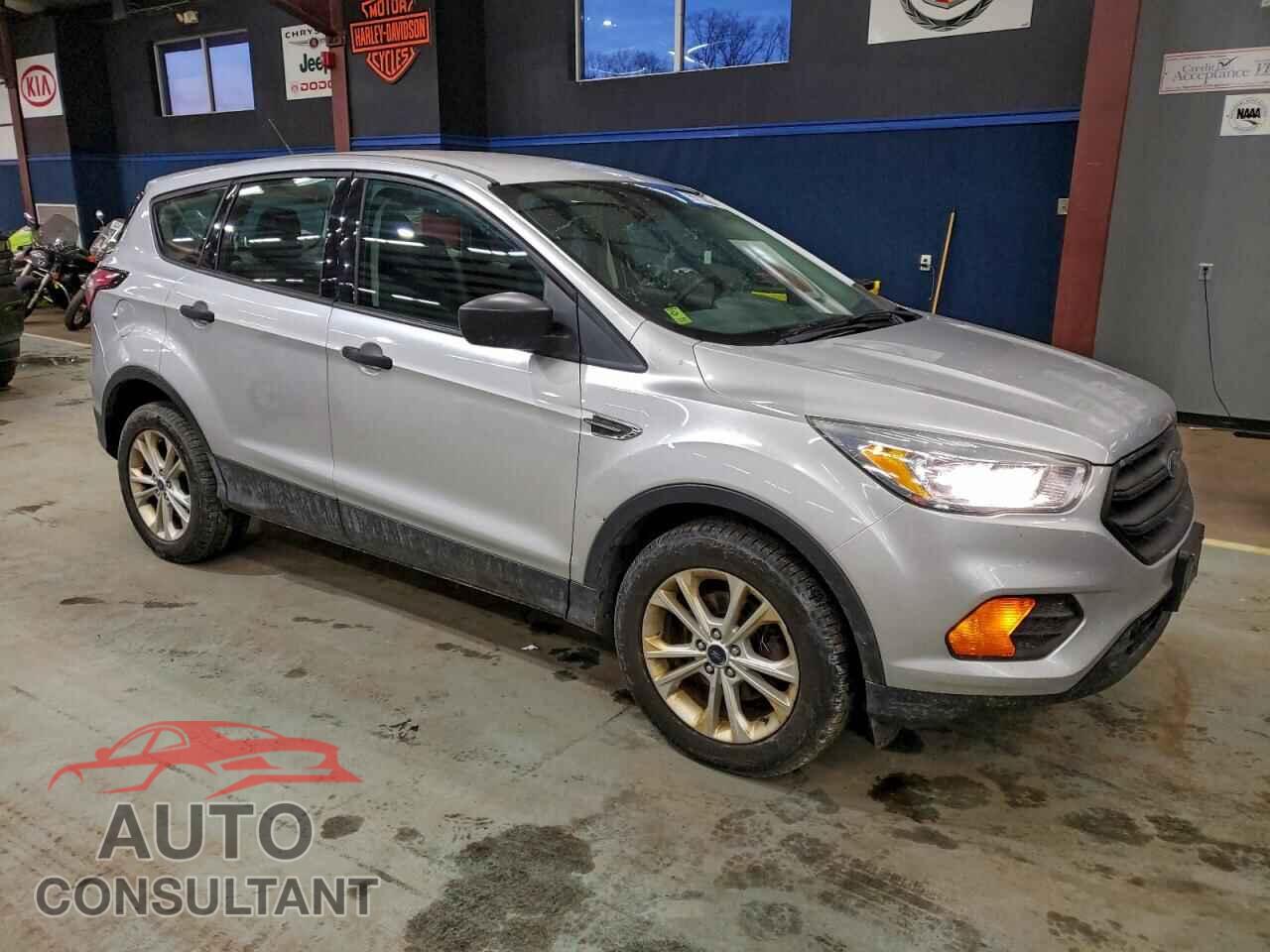FORD ESCAPE 2017 - 1FMCU0F79HUB70931