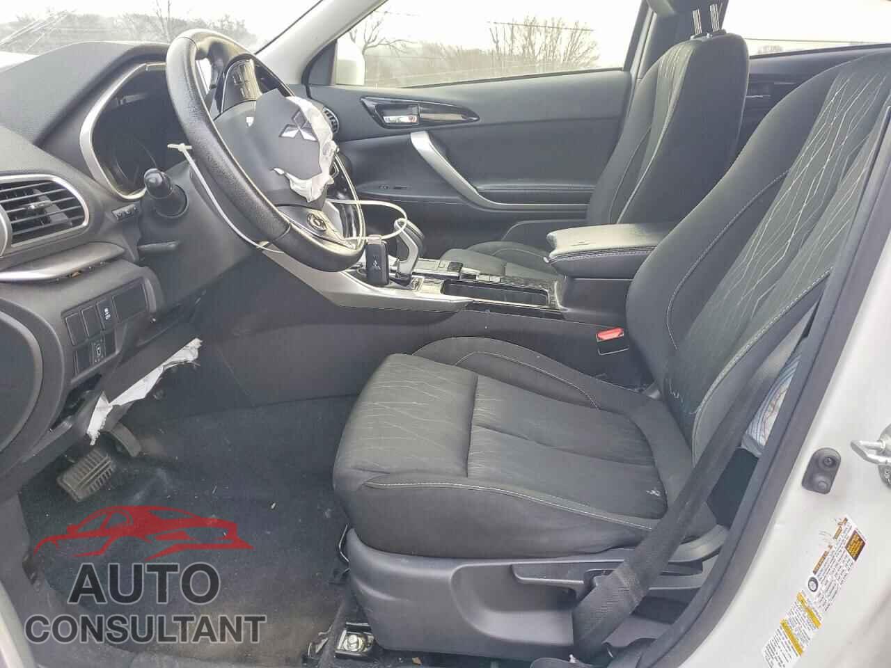 MITSUBISHI ECLIPSE 2018 - JA4AT5AA9JZ069339