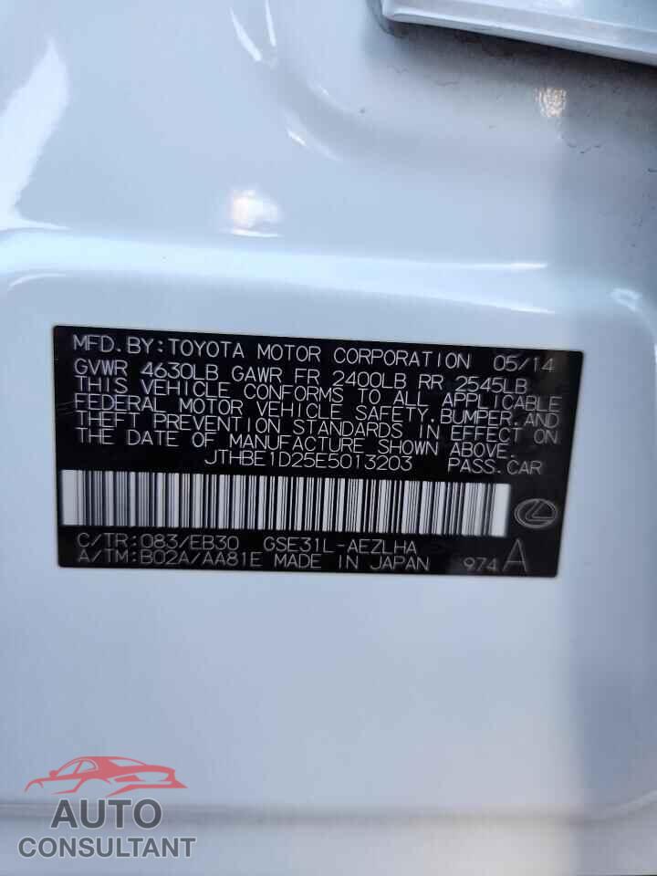 LEXUS IS 2014 - JTHBE1D25E5013203