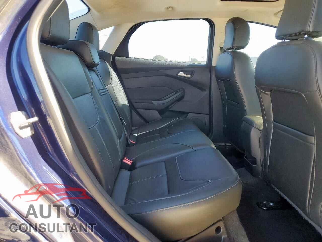 FORD FOCUS 2016 - 1FADP3F24GL330102