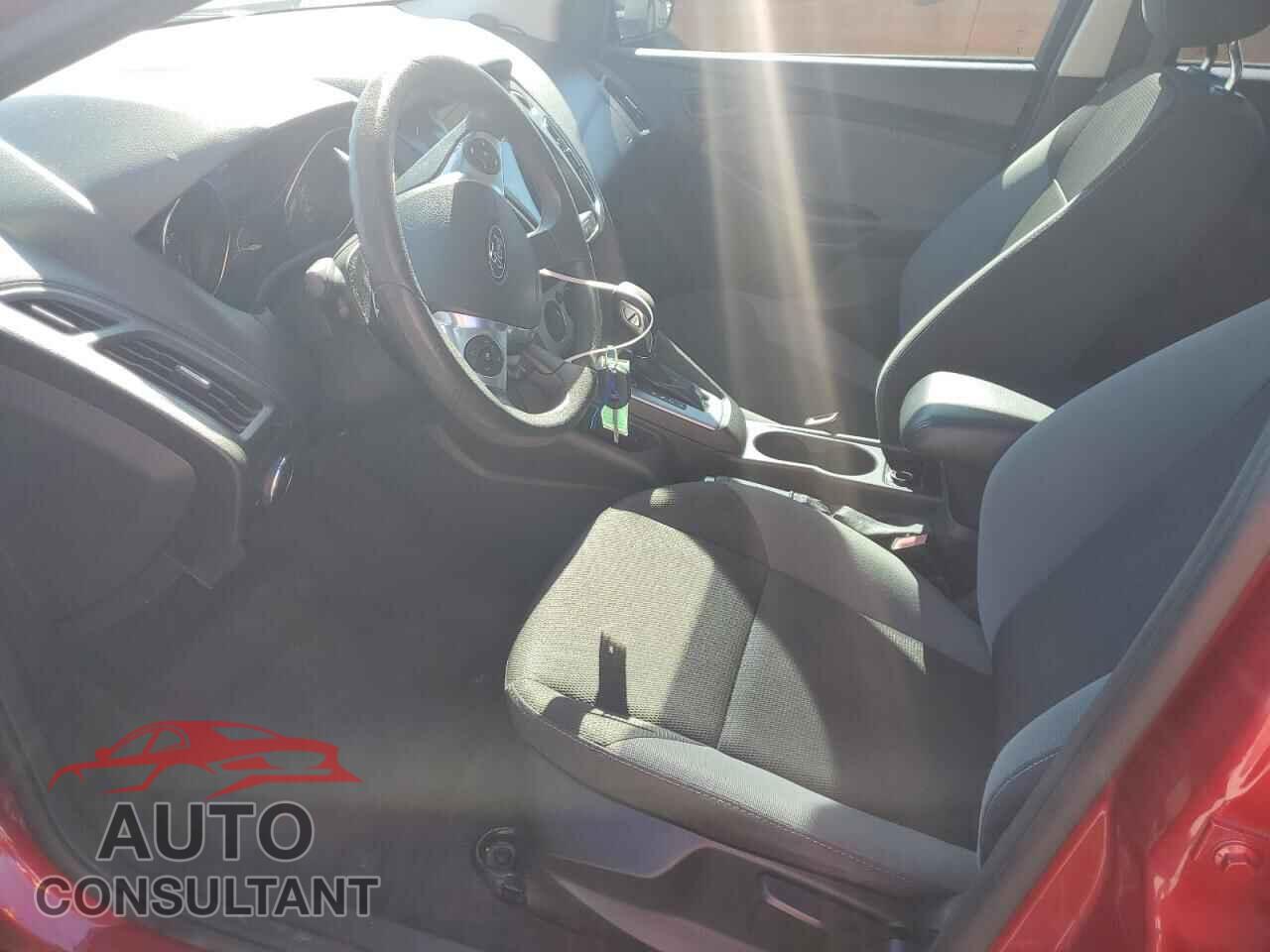FORD FOCUS 2012 - 1FAHP3F23CL310399