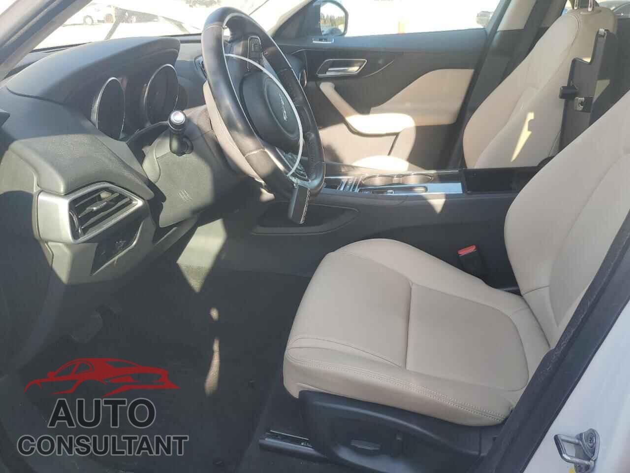 JAGUAR F-PACE 2017 - SADCJ2BV3HA495058