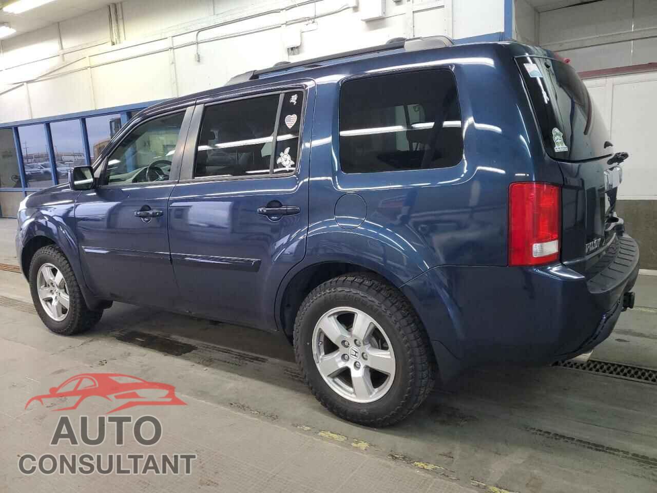 HONDA PILOT 2011 - 5FNYF4H72BB084501