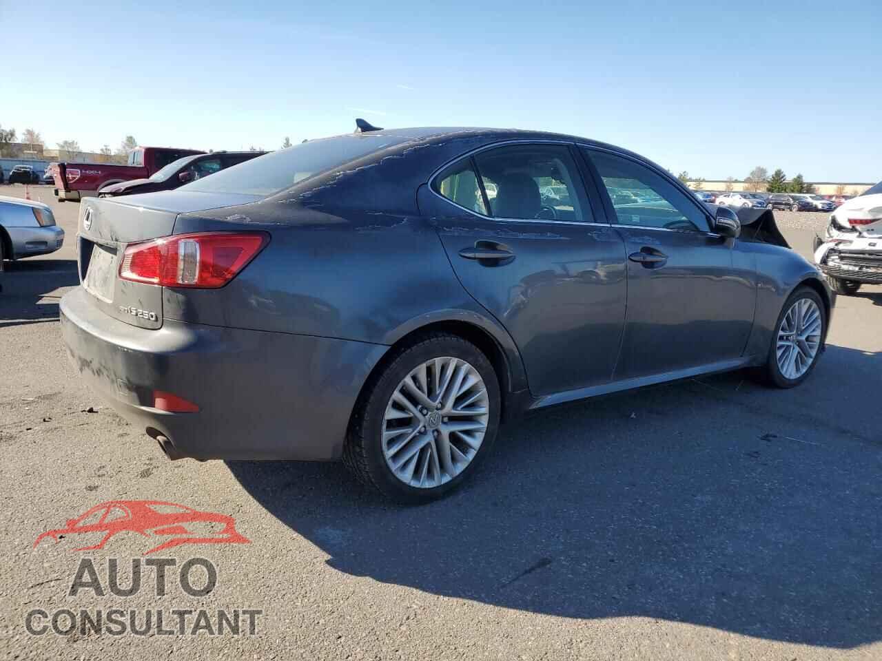 LEXUS IS 2011 - JTHCF5C25B5052038
