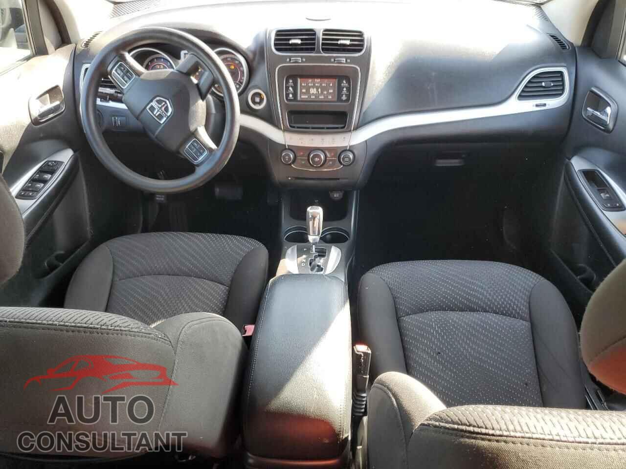 DODGE JOURNEY 2017 - 3C4PDCBG5HT526900