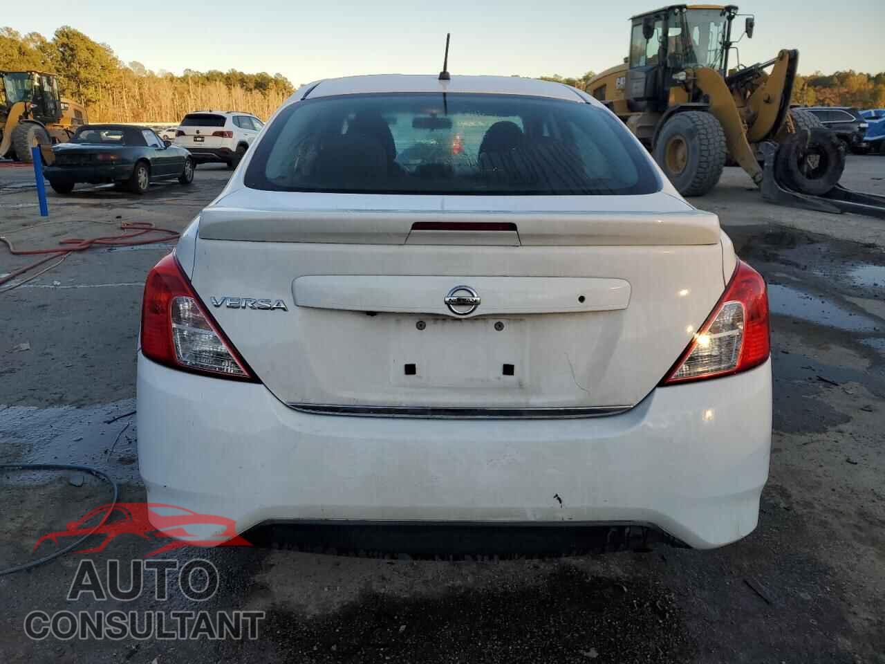 NISSAN VERSA 2019 - 3N1CN7AP3KL823842