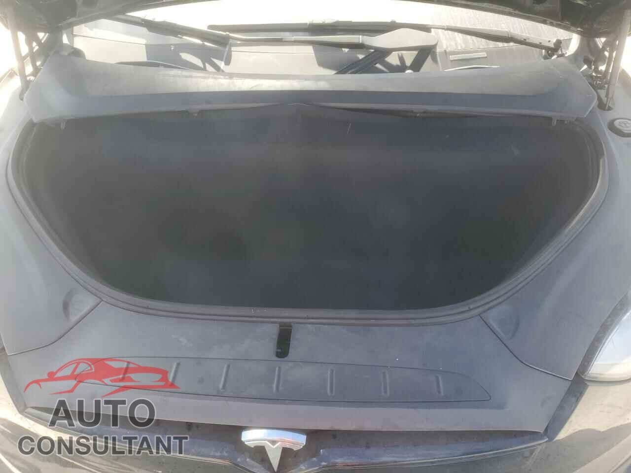 TESLA MODEL X 2022 - 7SAXCBE67NF329708