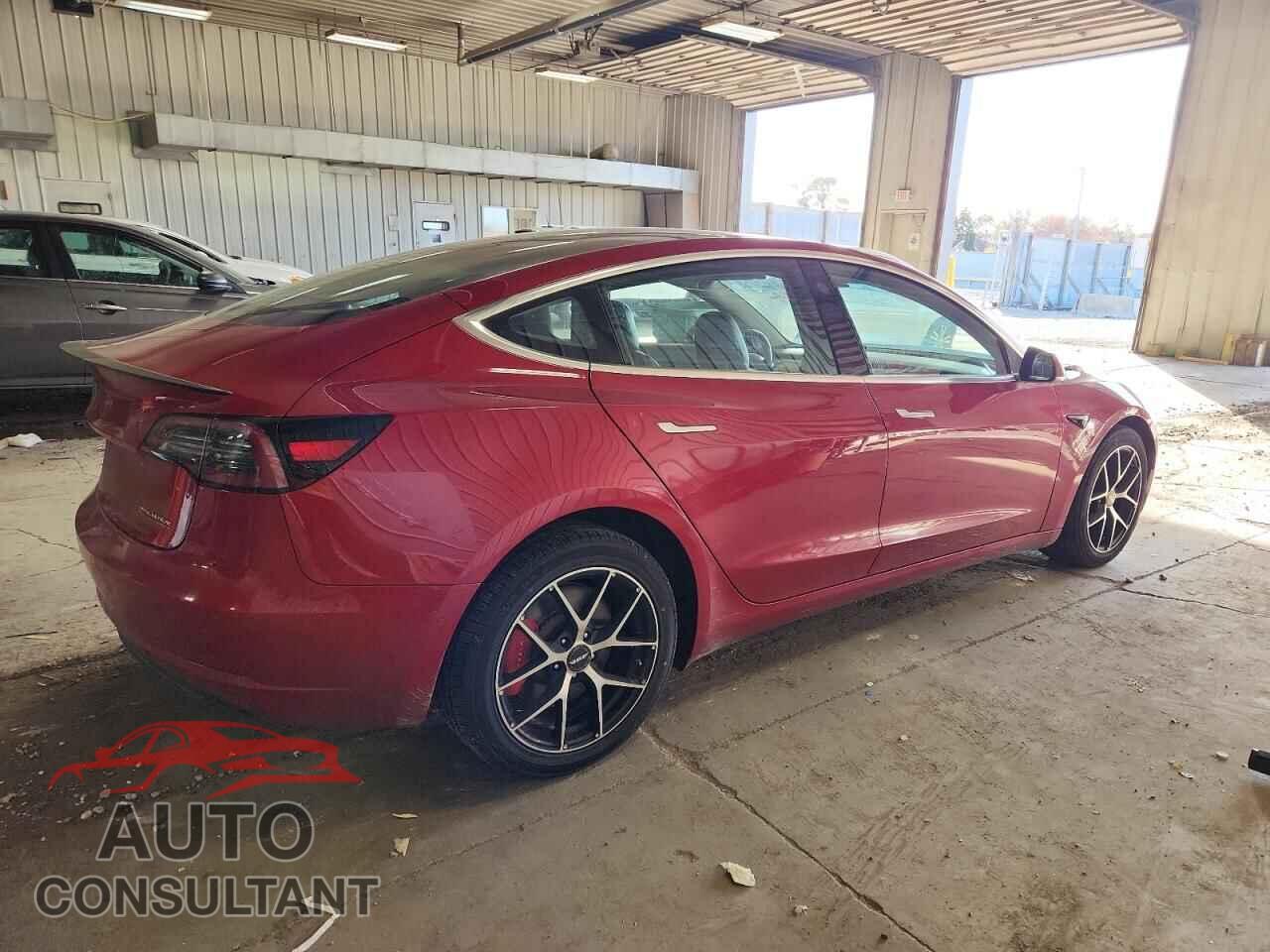 TESLA MODEL 3 2018 - 5YJ3E1EB2JF083738