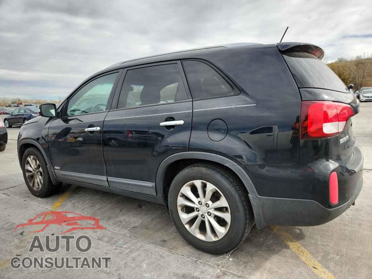 KIA SORENTO 2014 - 5XYKUDA70EG481224