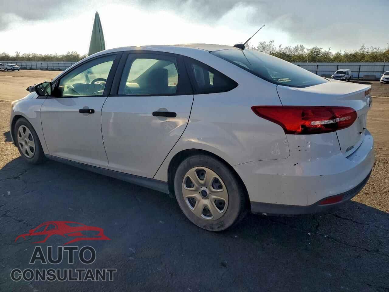 FORD FOCUS 2016 - 1FADP3E28GL363363