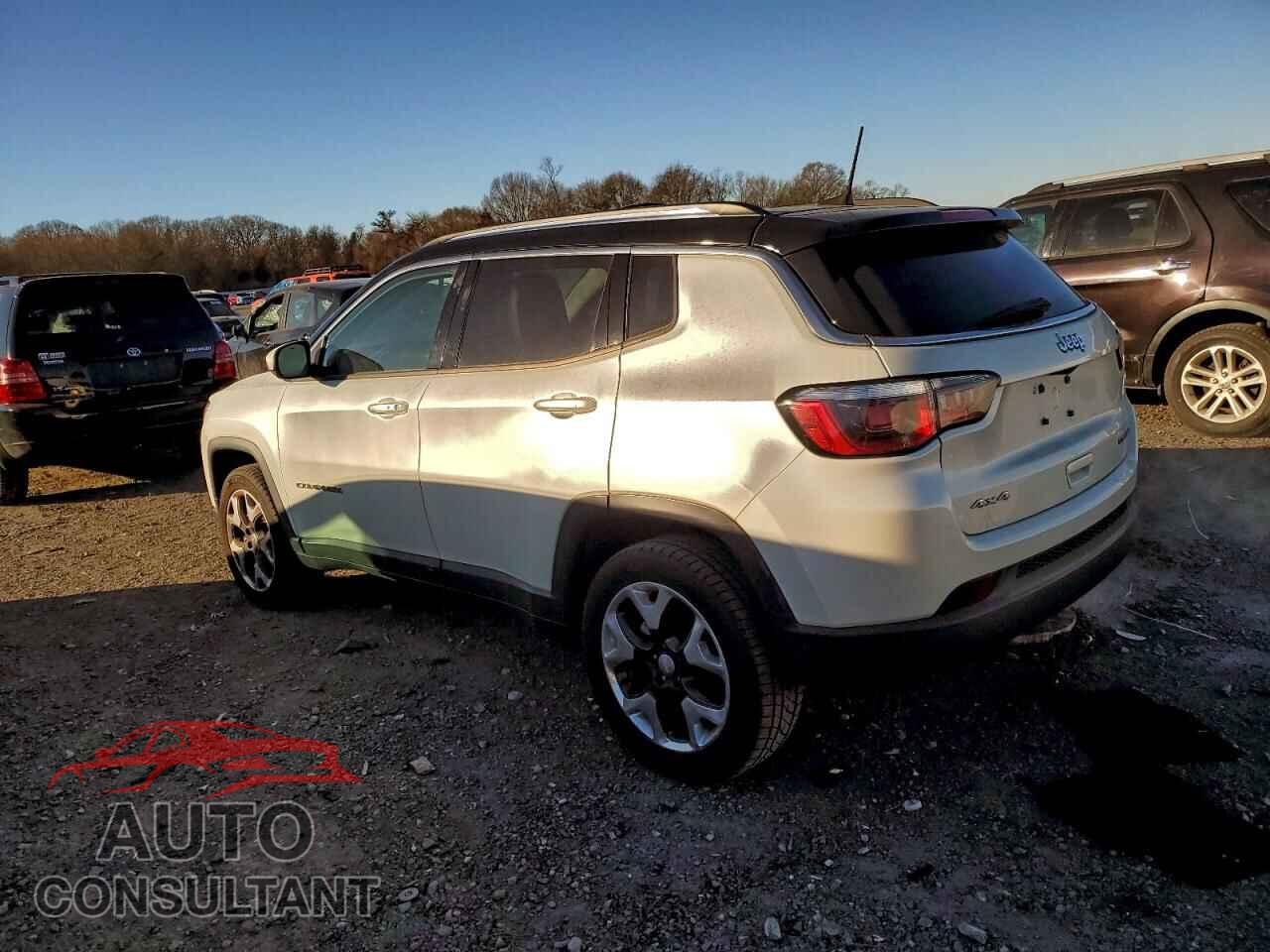 JEEP COMPASS 2017 - 3C4NJDCB1HT688791