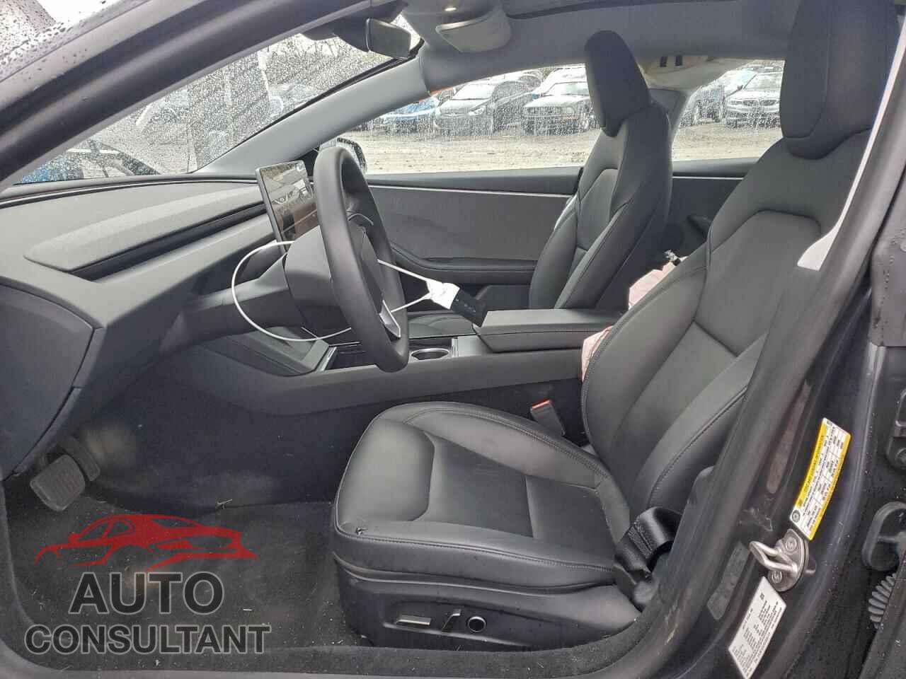 TESLA MODEL 3 2024 - 5YJ3E1EA7RF835713