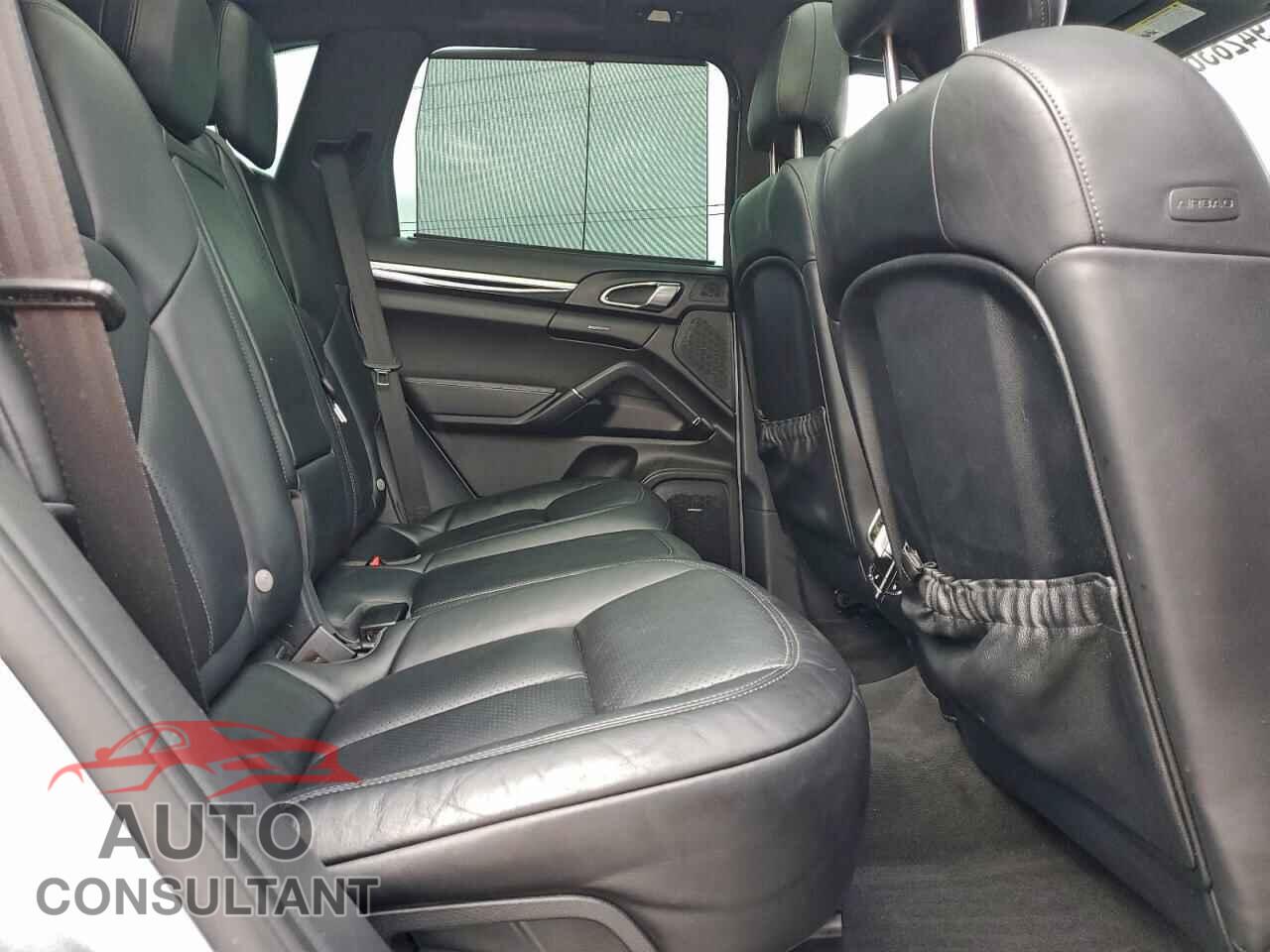 PORSCHE CAYENNE 2016 - WP1AE2A21GLA17561