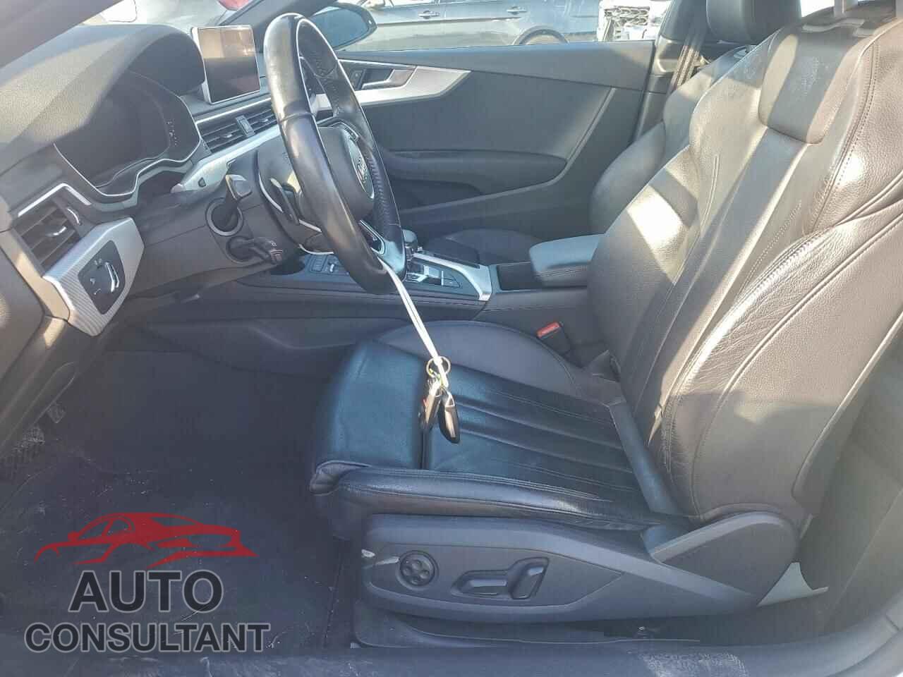 AUDI A5 2018 - WAUTNAF5XJA007280