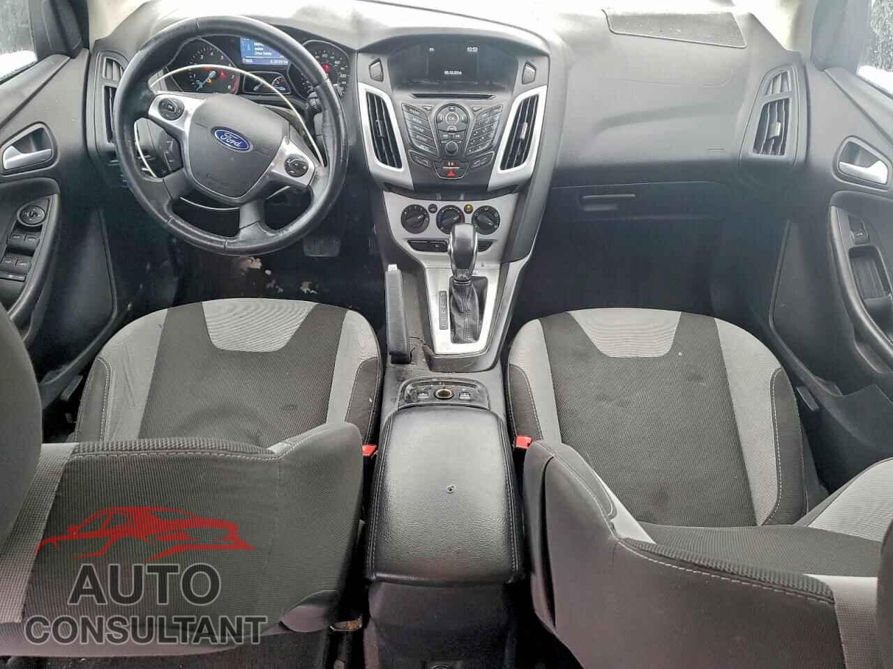 FORD FOCUS 2014 - 1FADP3F2XEL352103