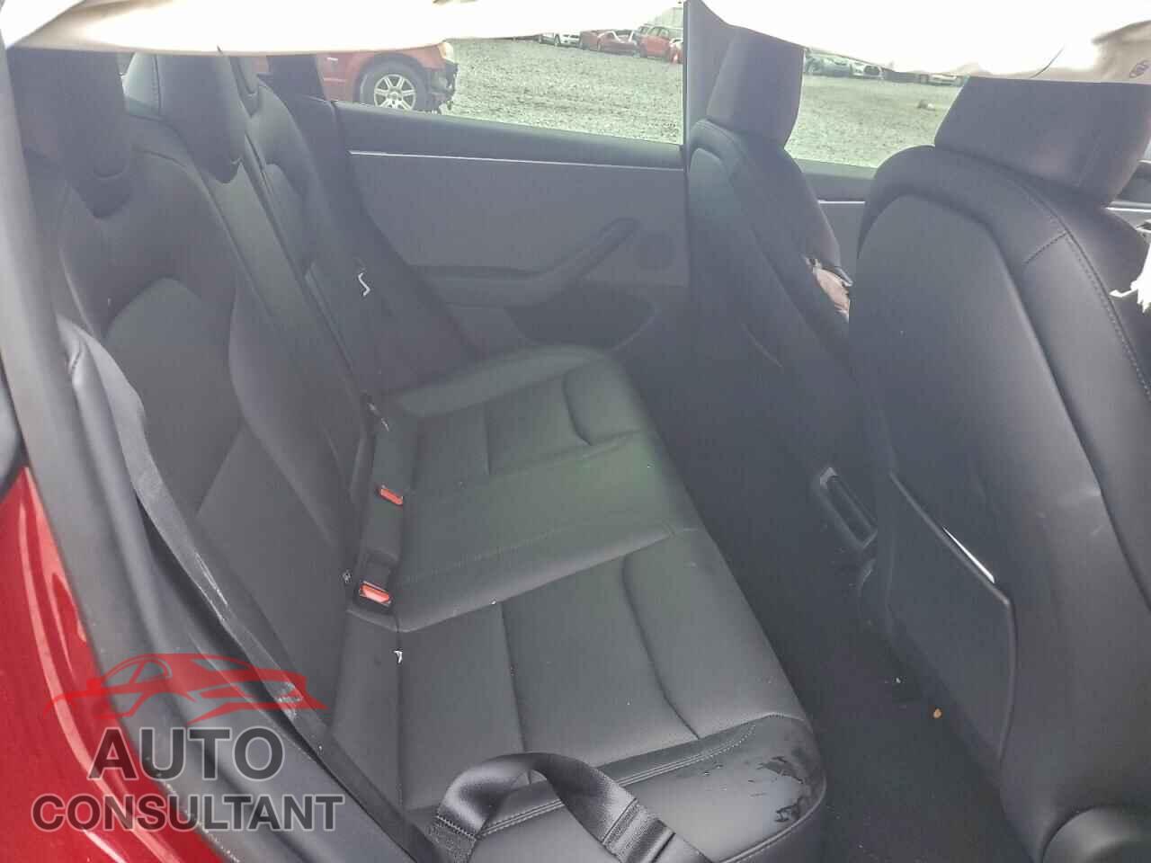 TESLA MODEL 3 2025 - 5YJ3E1EA3SF044245