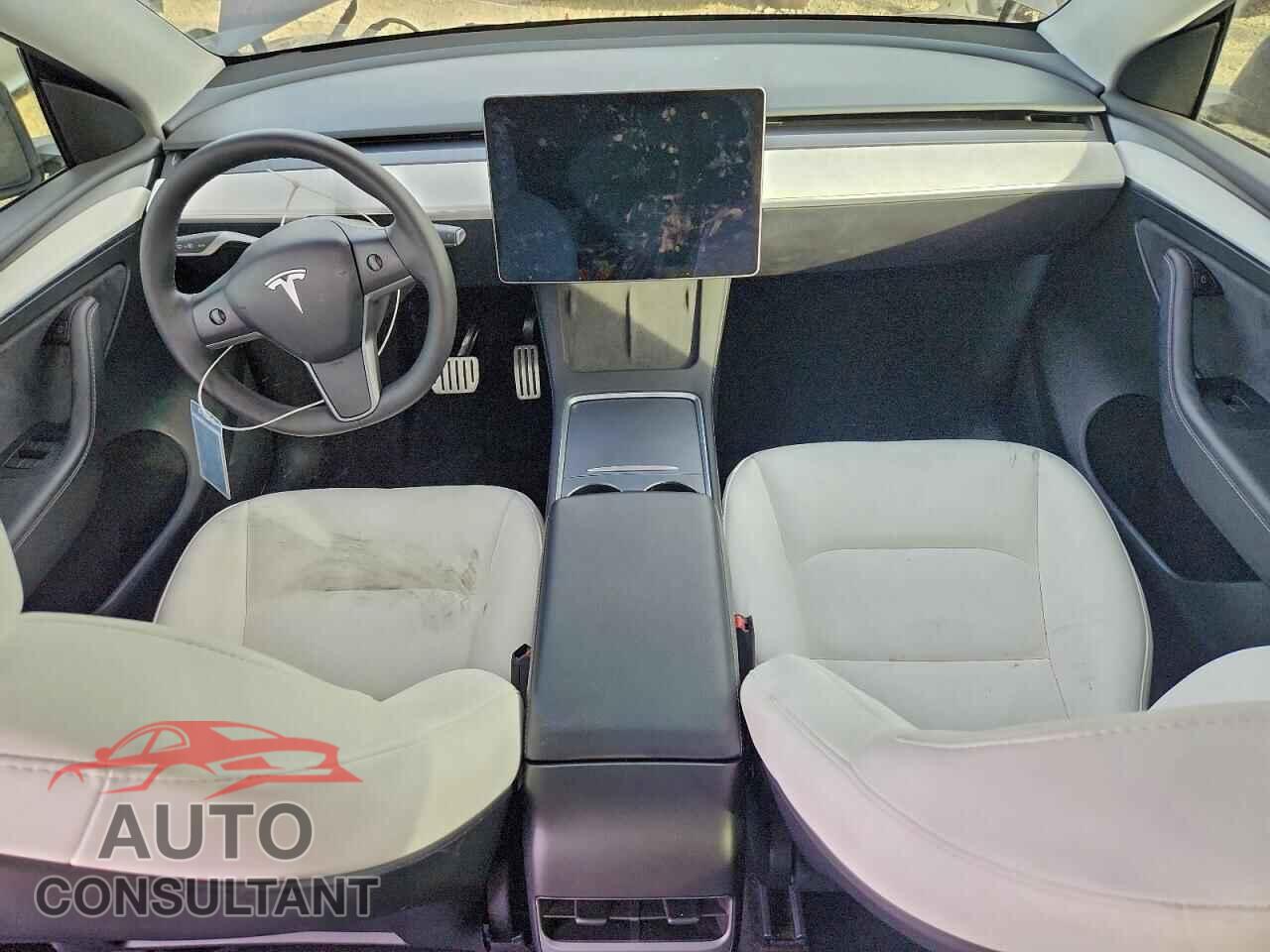 TESLA MODEL Y 2024 - 7SAYGDEF5RF019809