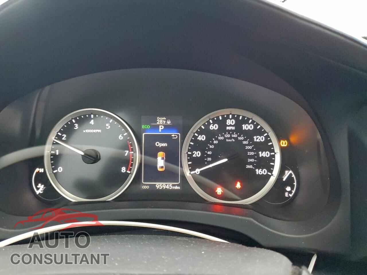 LEXUS IS 2015 - JTHCF1D29F5028855